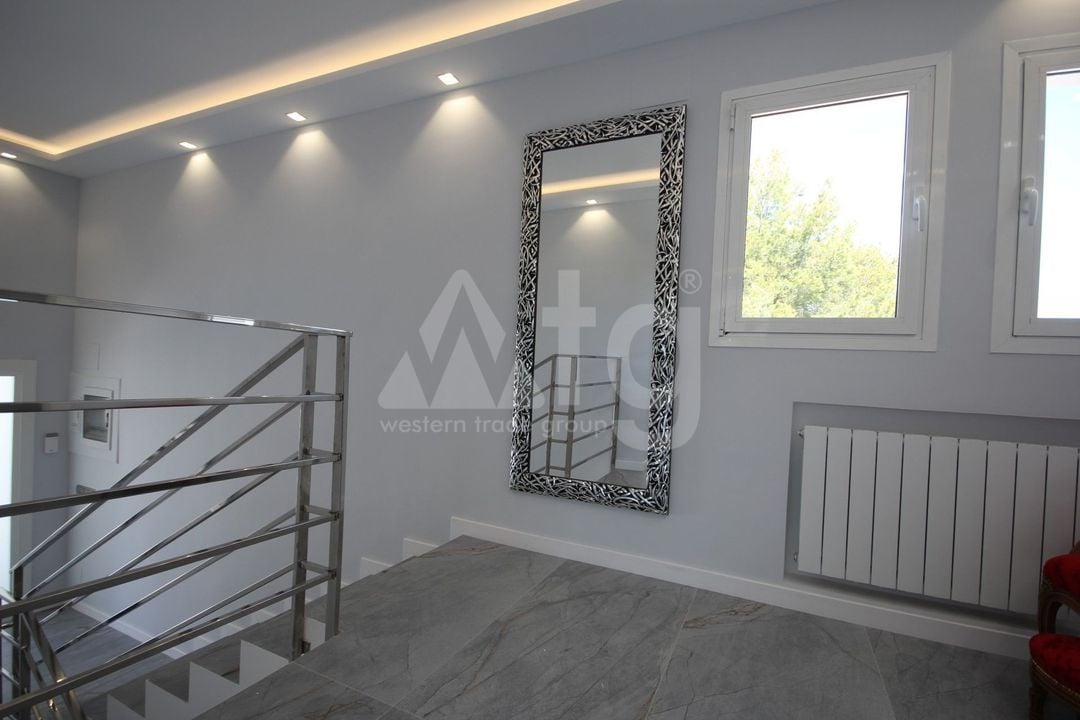 6 bedroom Villa in La Nucia - BNB96779 - Photo - 9
