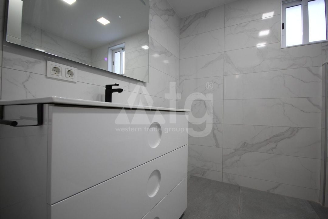 6 bedroom Villa in La Nucia - BNB96779 - Photo - 21