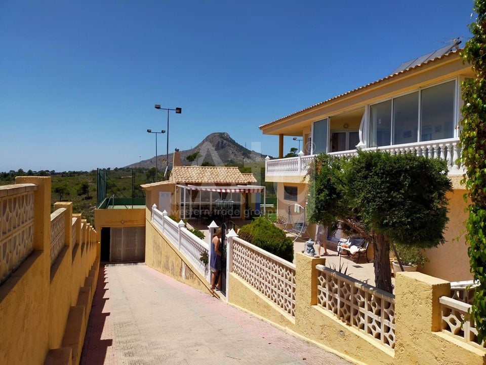 6 bedroom Villa in La Nucia - BNB96780 - Photo - 33