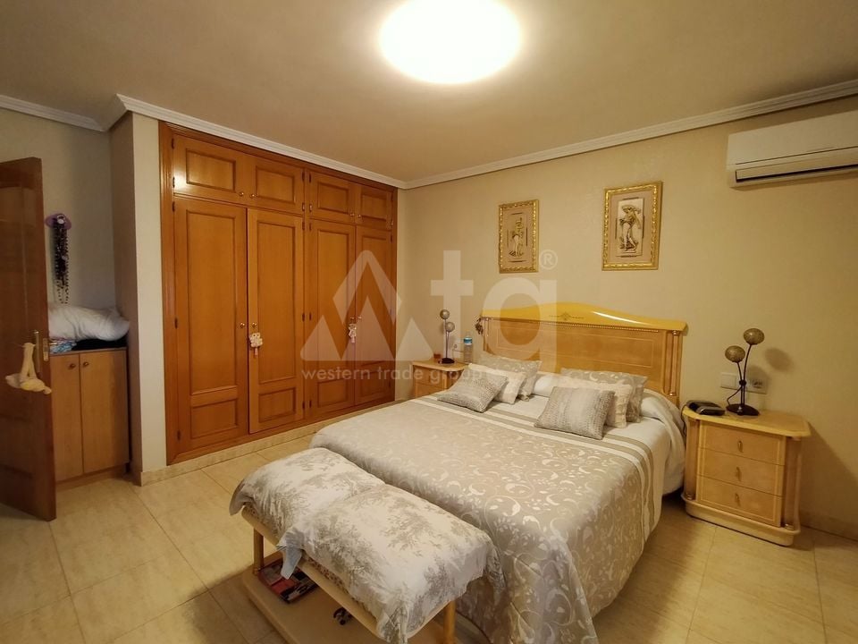 6 bedroom Villa in La Nucia - BNB96780 - Photo - 8