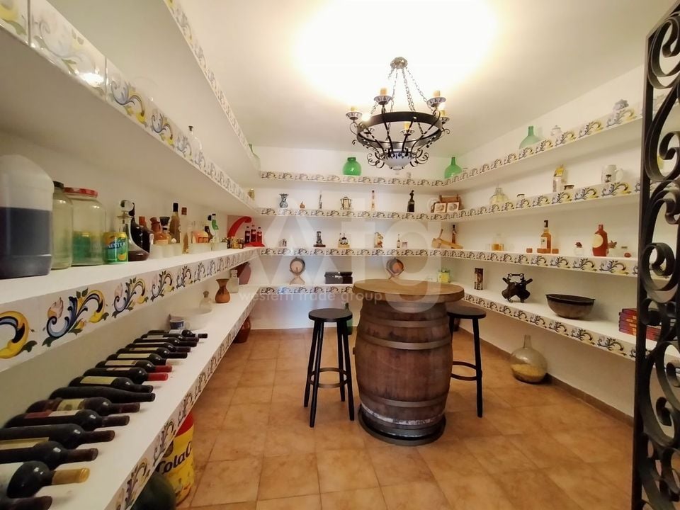6 bedroom Villa in La Nucia - BNB96780 - Photo - 18