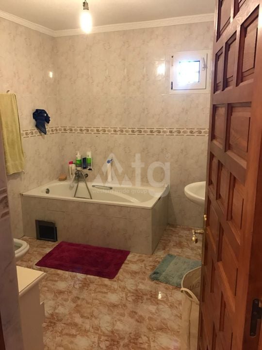 Vilă cu 3 dormitoare în La Nucia - BNB96831 - Imagini - 16