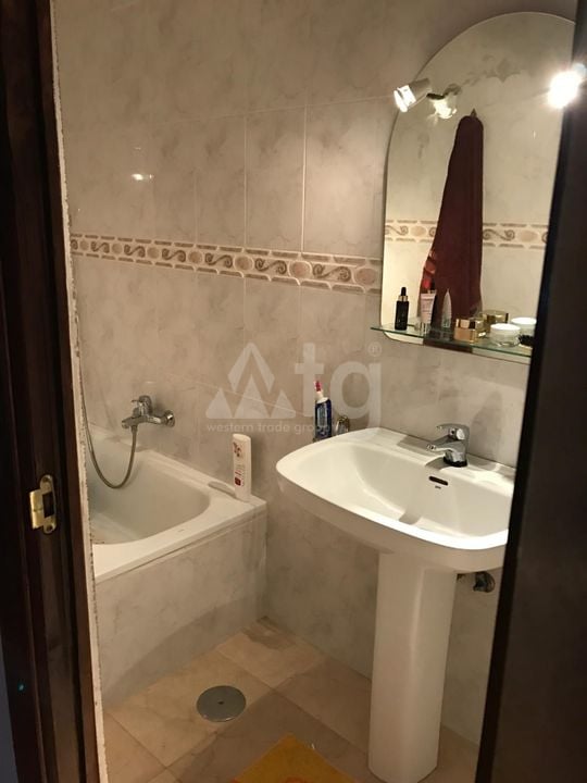 Vilă cu 3 dormitoare în La Nucia - BNB96831 - Imagini - 17