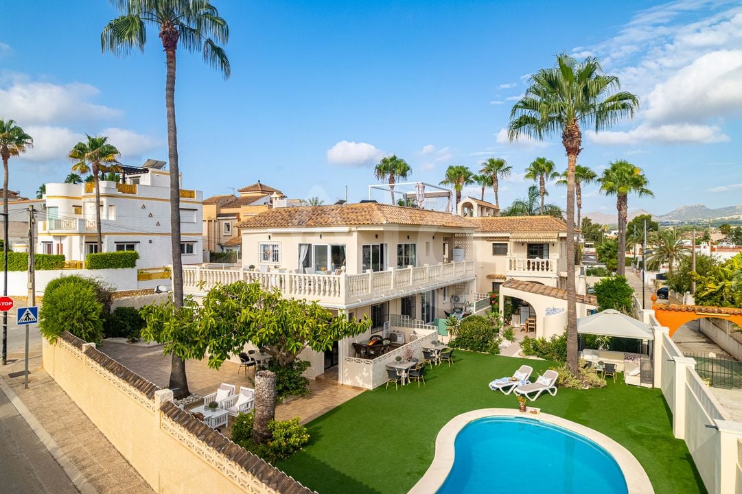 15 bedroom Villa in Albir - CGN97186 - Photo - 44