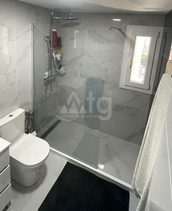 Apartament cu 2 dormitoare în Benidorm - HMC97242 - Imagini - 12
