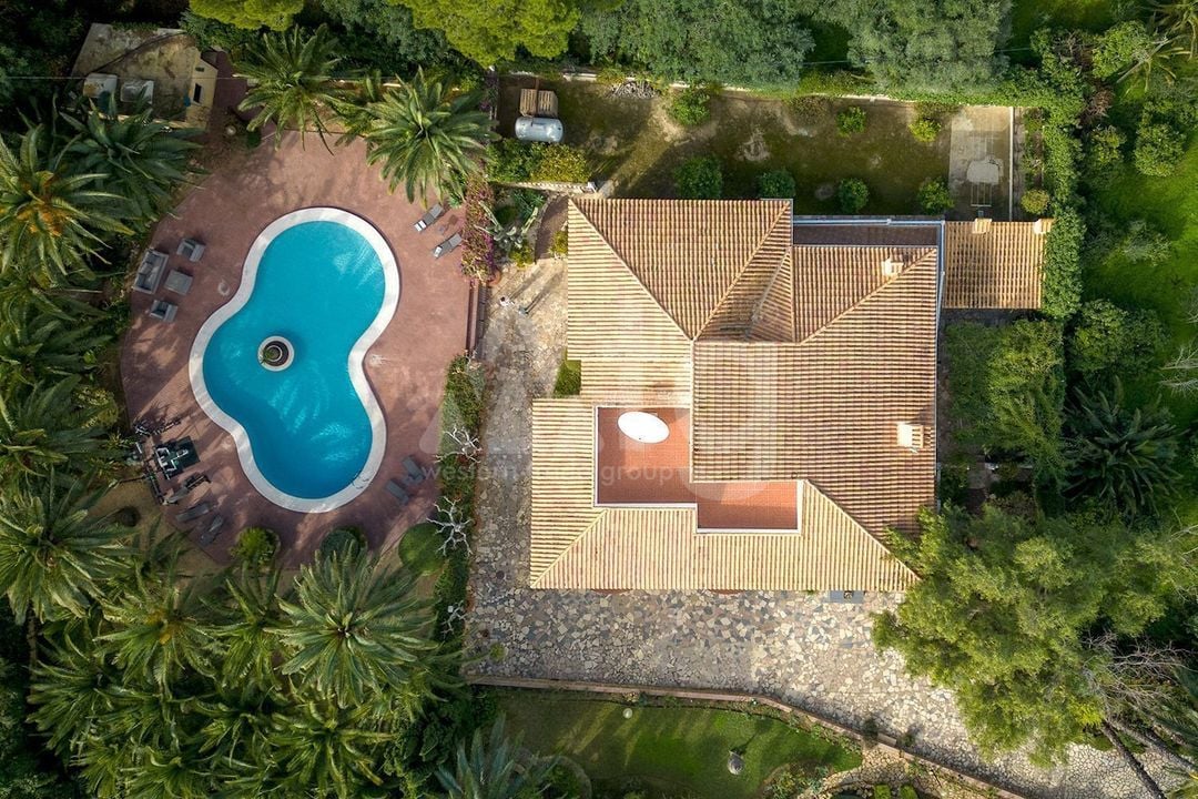 6 bedroom Villa in Alfaz del Pi - HMC97243 - Photo - 39