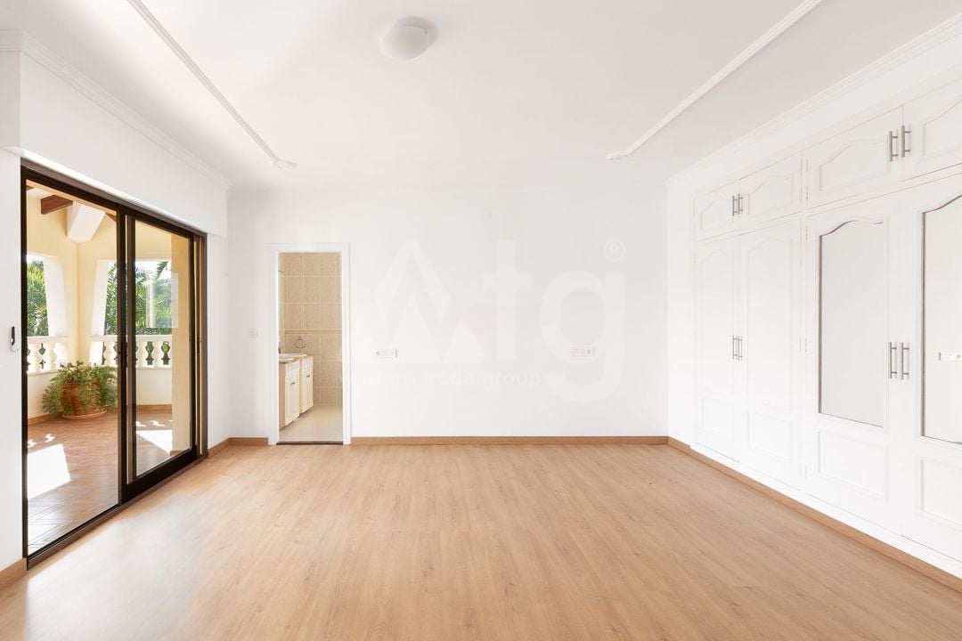 6 bedroom Villa in Alfaz del Pi - HMC97243 - Photo - 19