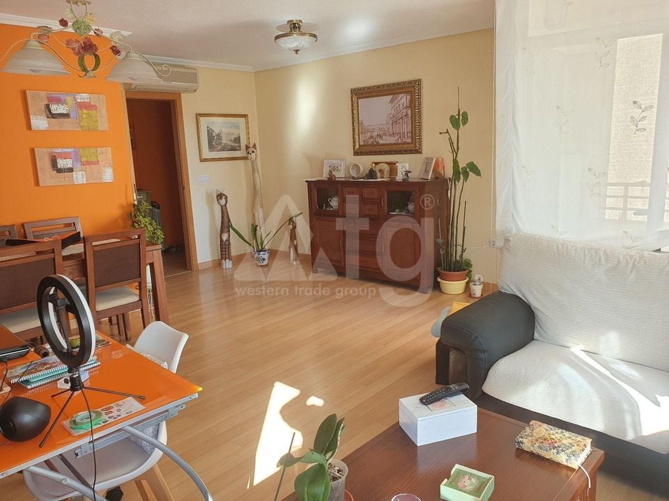 Appartement de 3 chambres à Benidorm - HMC97248 - Photo - 3