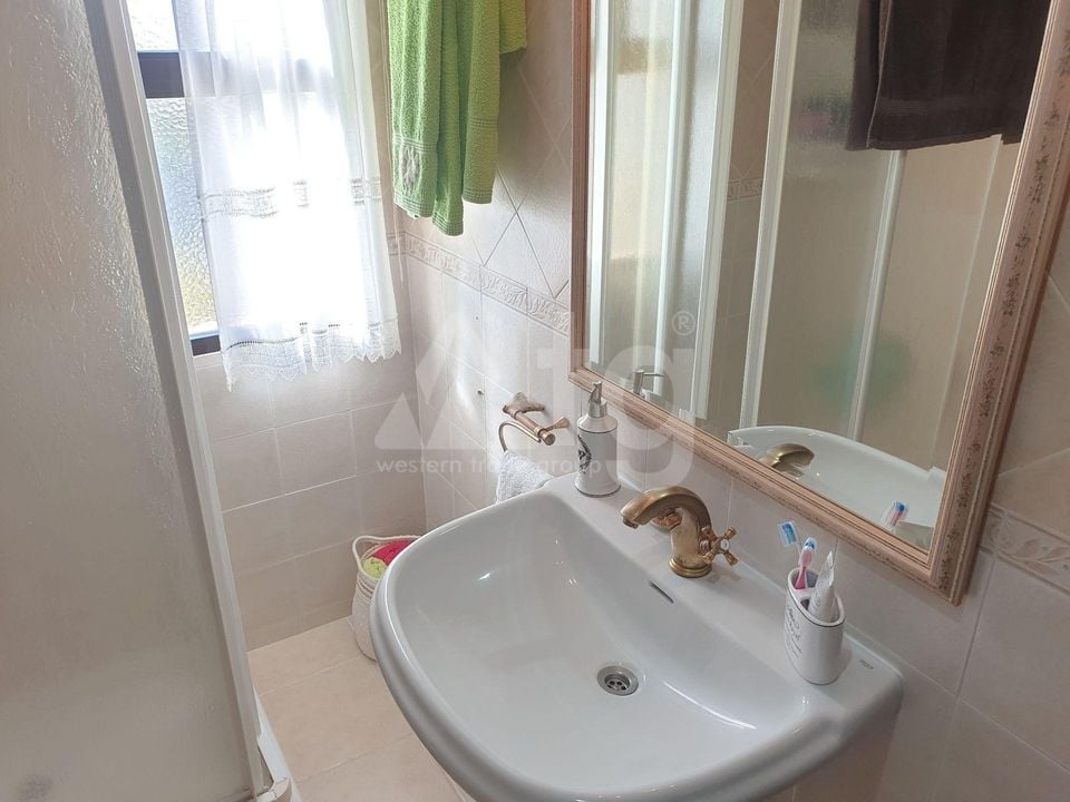 Appartement de 3 chambres à Benidorm - HMC97248 - Photo - 14