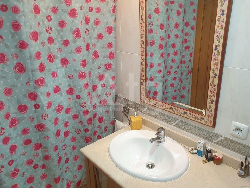 Appartement de 3 chambres à Benidorm - HMC97248 - Photo - 16