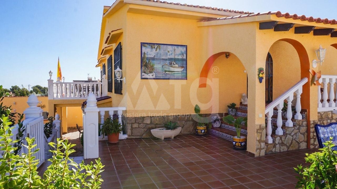 5 bedroom Villa in La Nucia - HMC97258 - Photo - 43