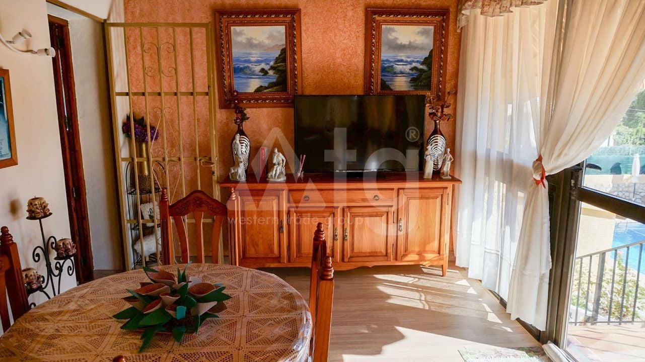 5 bedroom Villa in La Nucia - HMC97258 - Photo - 13