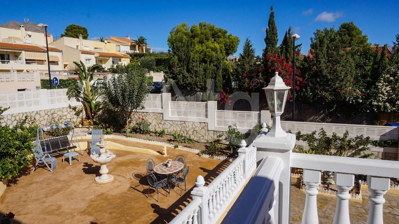5 bedroom Villa in La Nucia - HMC97258 - Photo - 34
