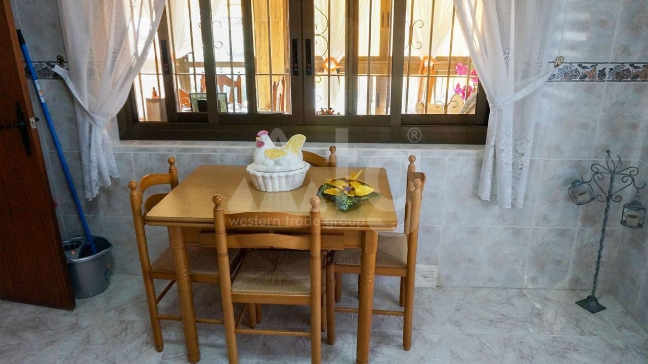 5 bedroom Villa in La Nucia - HMC97258 - Photo - 11
