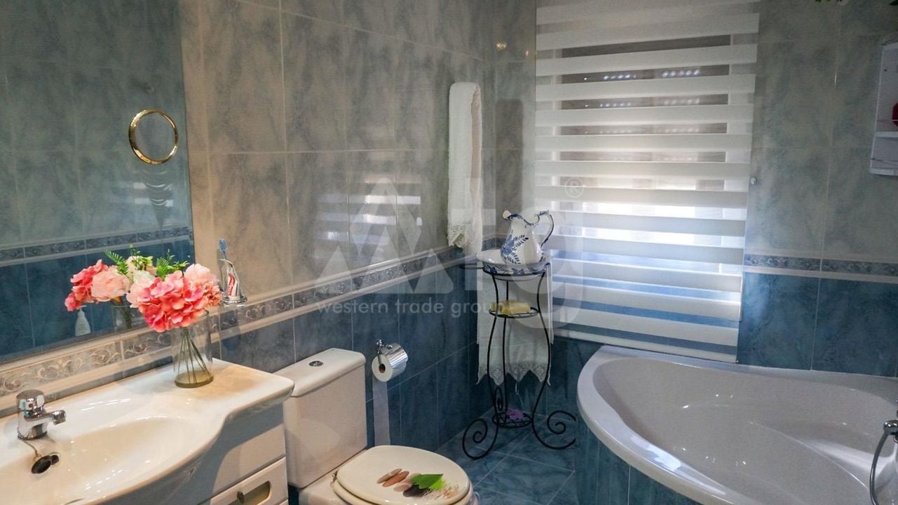 5 bedroom Villa in La Nucia - HMC97258 - Photo - 29