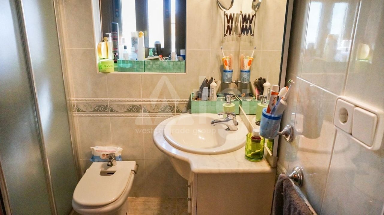 5 bedroom Villa in La Nucia - HMC97258 - Photo - 30