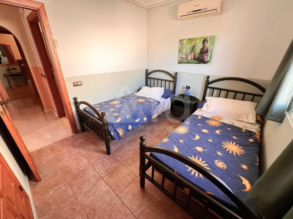 4 Schlafzimmer Villa in Callosa de Ensarriá - HMC97273 - Foto - 12