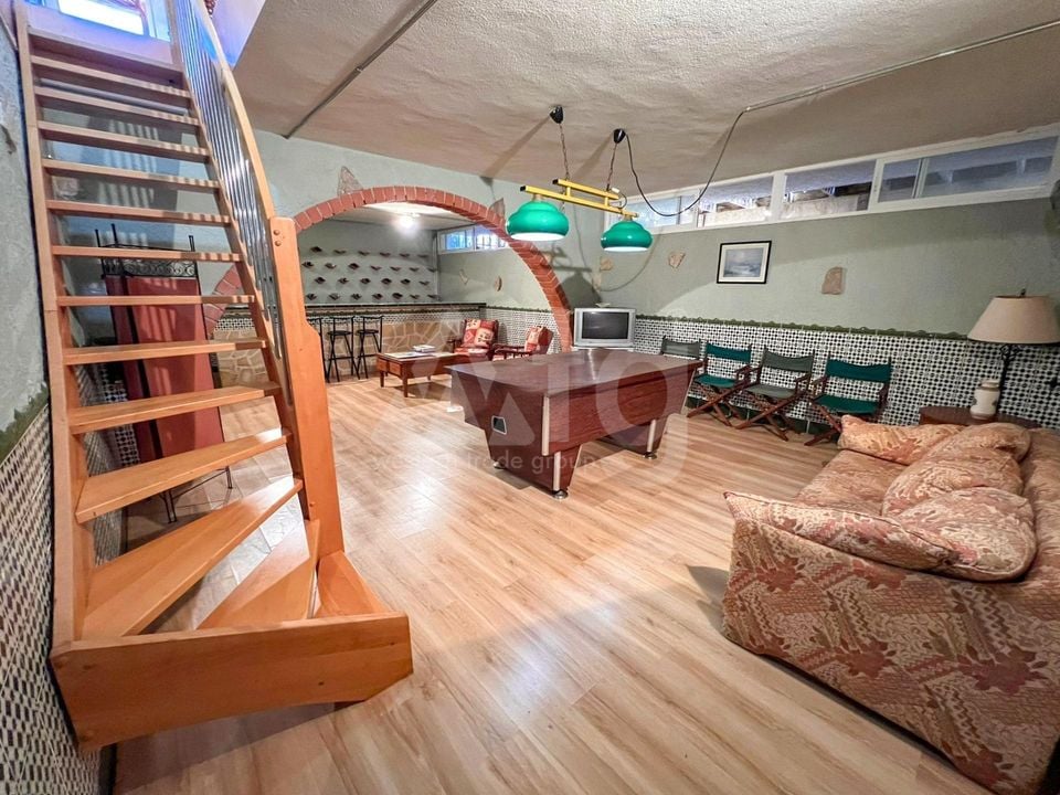 4 Schlafzimmer Villa in Callosa de Ensarriá - HMC97273 - Foto - 19