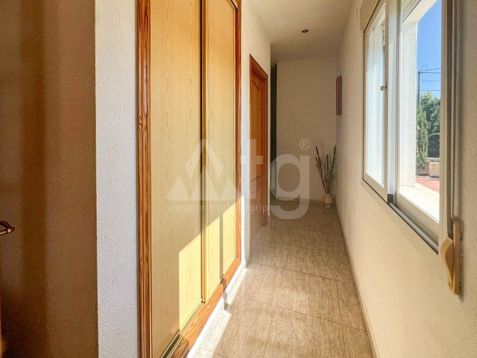 4 bedroom Villa in La Nucia - HMC97291 - Photo - 23
