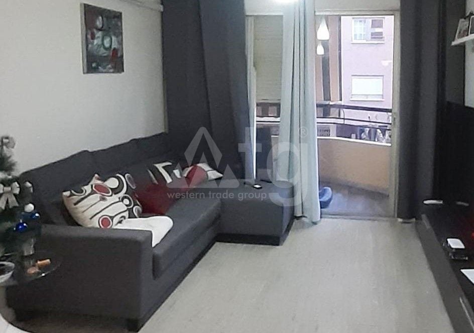 3 bedroom Apartment in Benidorm - HMC97301 - Photo - 1