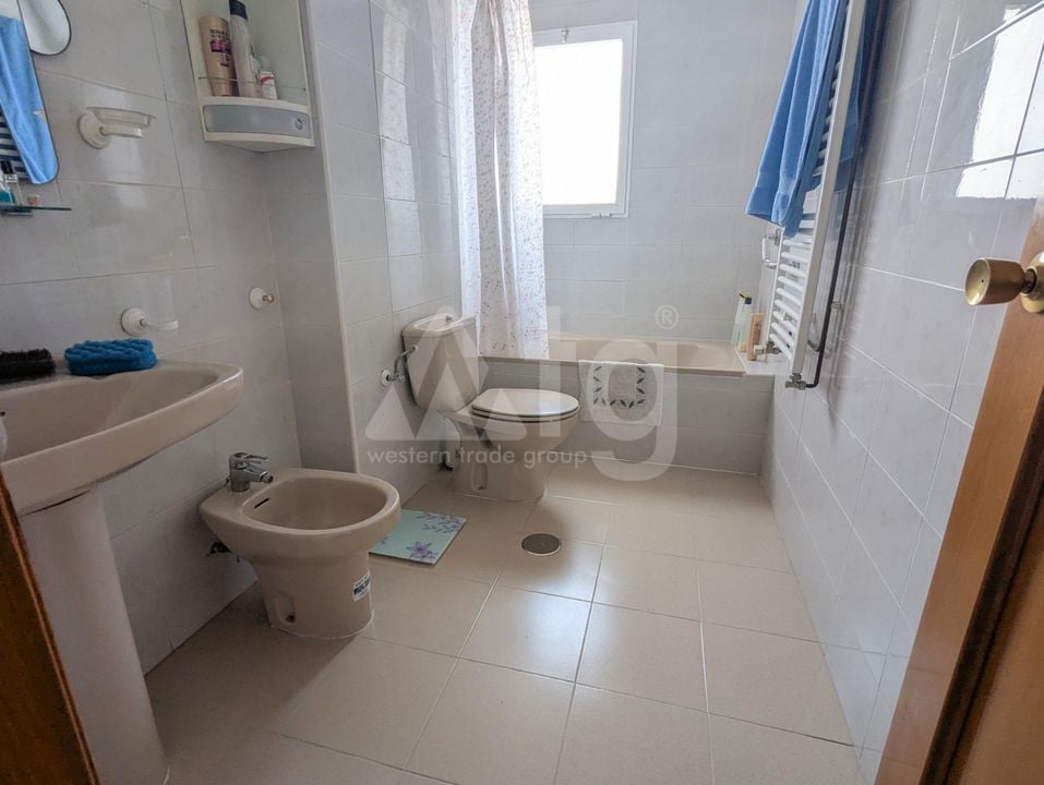 Apartament cu 3 dormitoare în Benidorm - HMC97302 - Imagini - 11