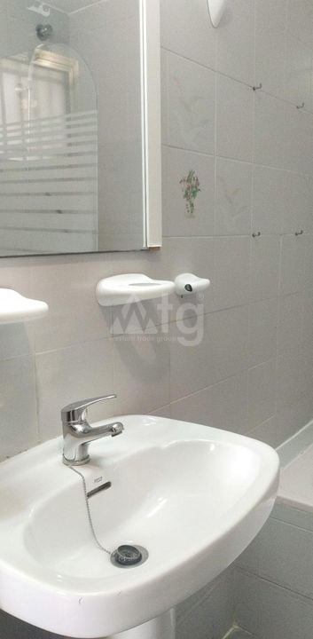 Appartement de 1 chambre à Benidorm - HMC97305 - Photo - 16