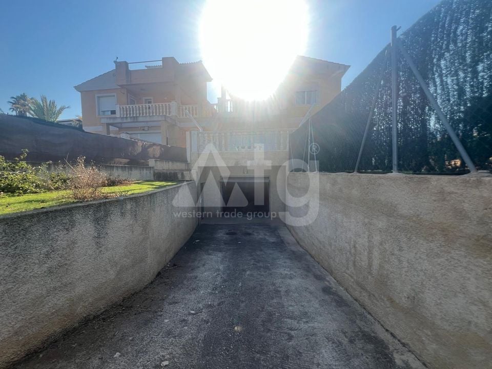 3 bedroom Villa in La Nucia - HMC97346 - Photo - 34