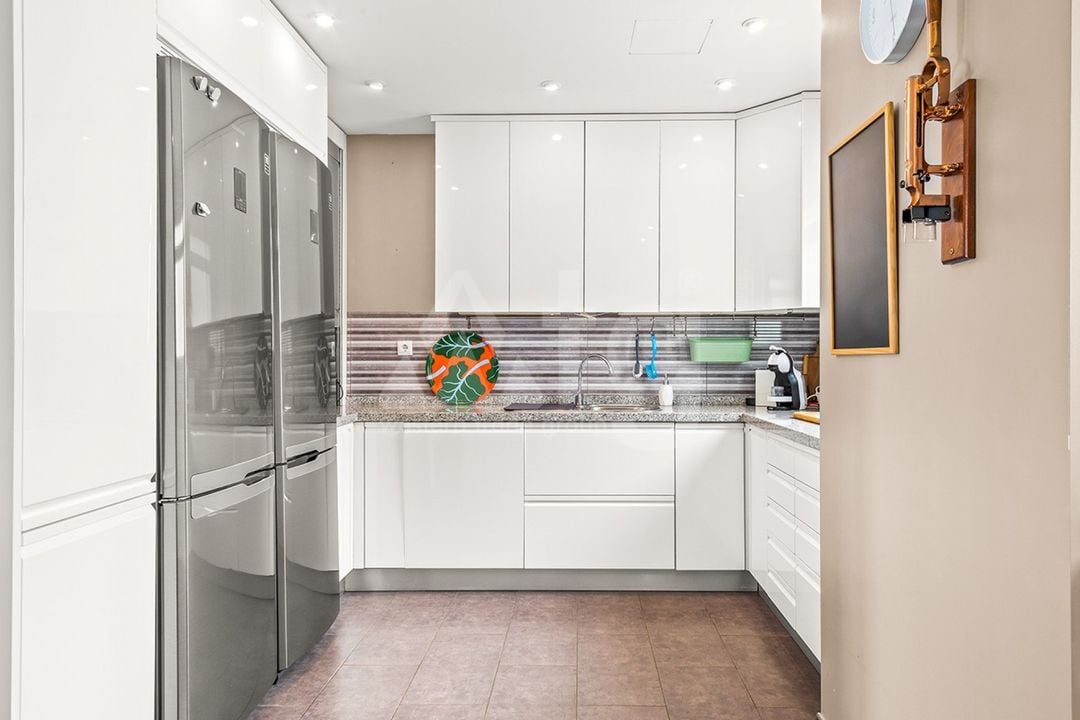 Penthouse de 4 chambres à Villamartin - CBE97997 - Photo - 8