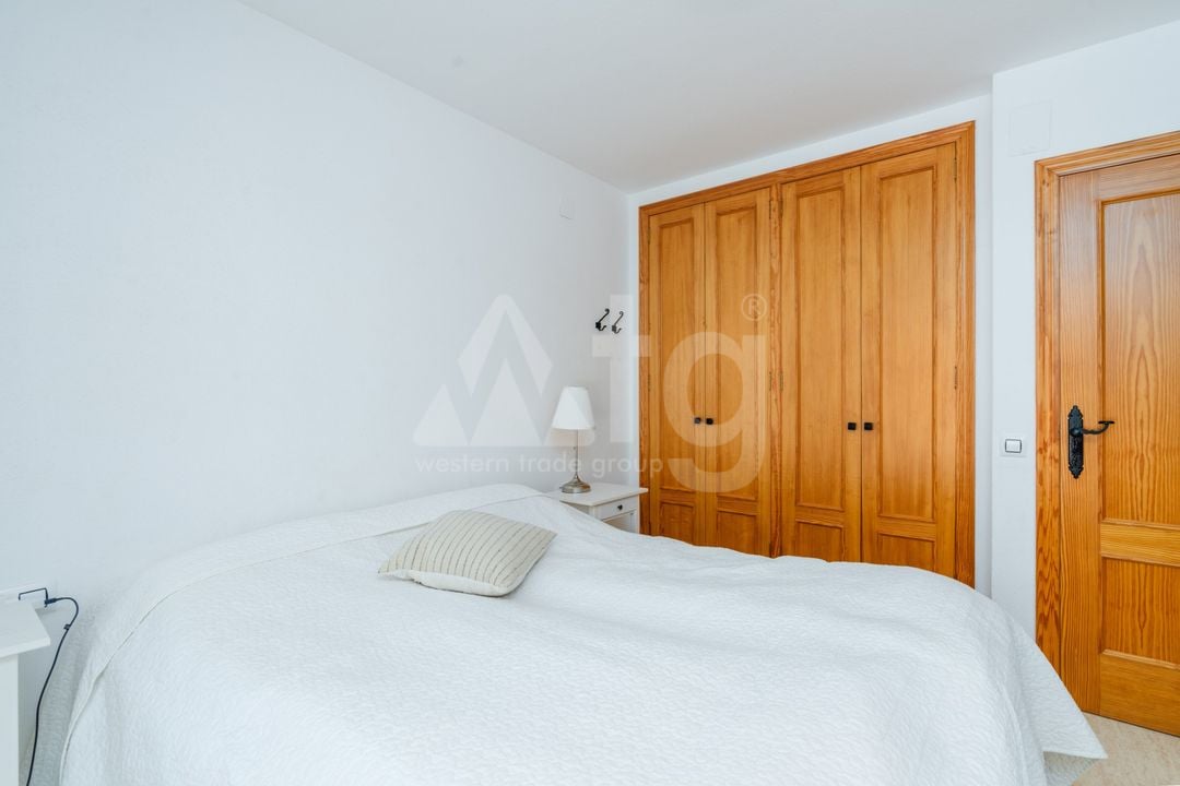 6 bedroom Townhouse in Gran Alacant - CBE98000 - Photo - 12