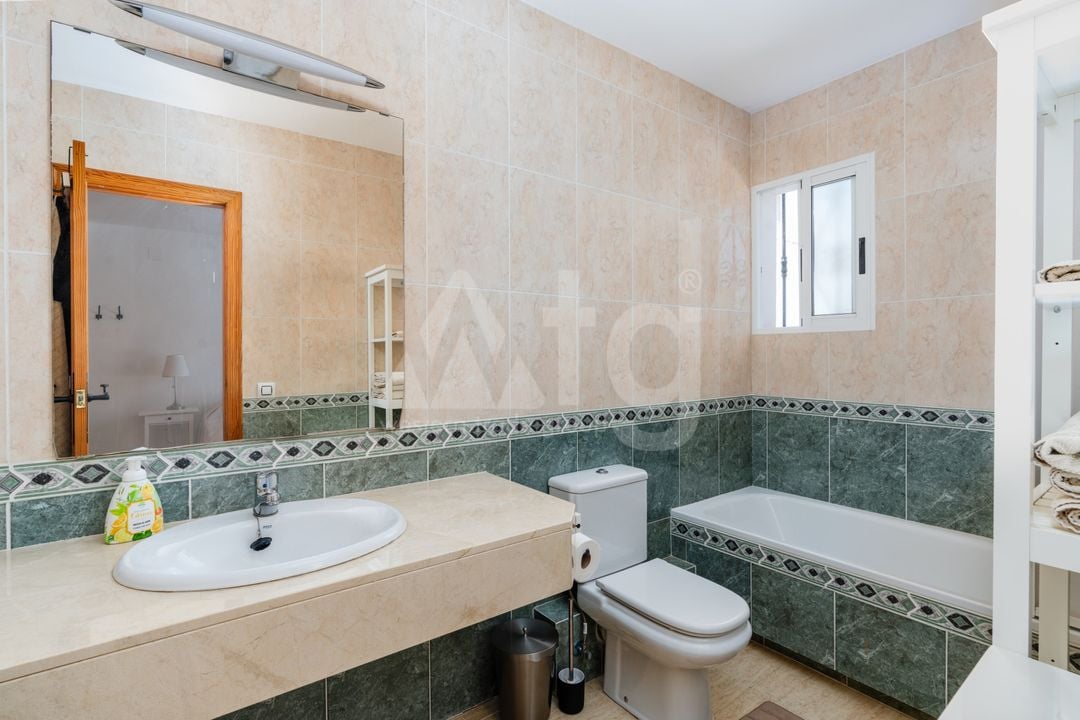 6 bedroom Townhouse in Gran Alacant - CBE98000 - Photo - 18