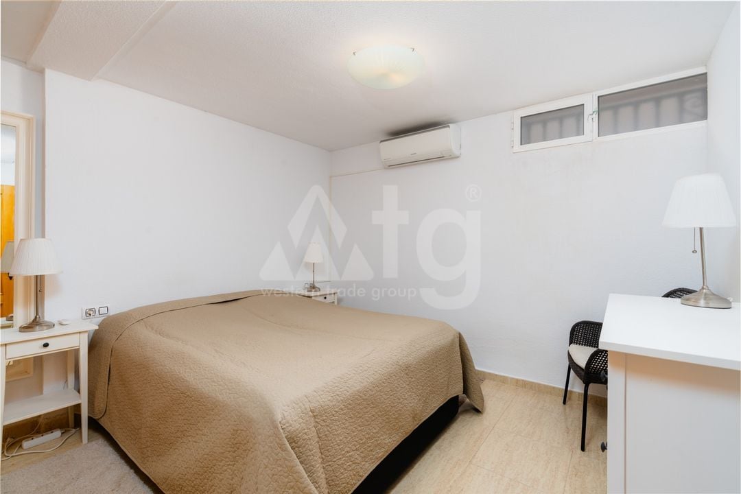 6 bedroom Townhouse in Gran Alacant - CBE98000 - Photo - 24