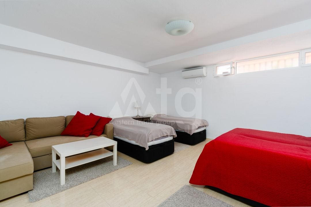 6 bedroom Townhouse in Gran Alacant - CBE98000 - Photo - 23