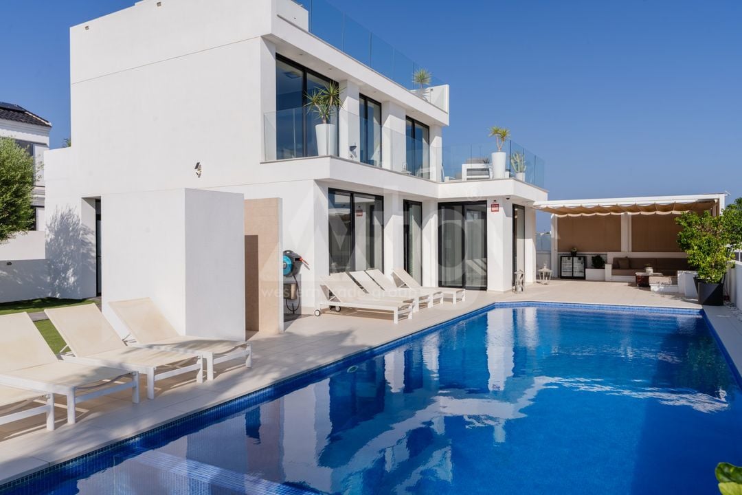 7 bedroom Villa in San Fulgencio - CBE98001 - Photo - 49