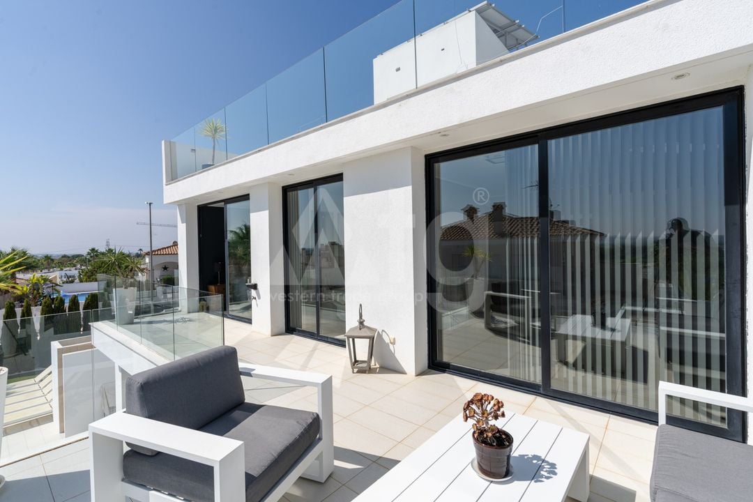 7 bedroom Villa in San Fulgencio - CBE98001 - Photo - 42