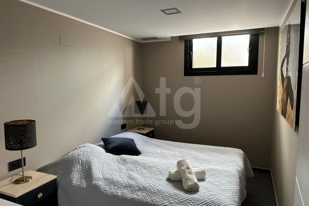 7 bedroom Villa in San Fulgencio - CBE98001 - Photo - 29