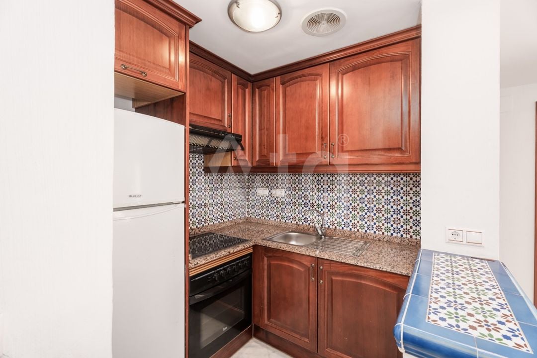2 Schlafzimmer Appartement in Torrevieja - CBE98016 - Foto - 7