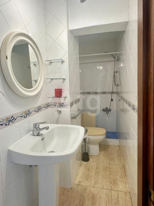 Appartement de 3 chambres à Benidorm - HMC98031 - Photo - 11