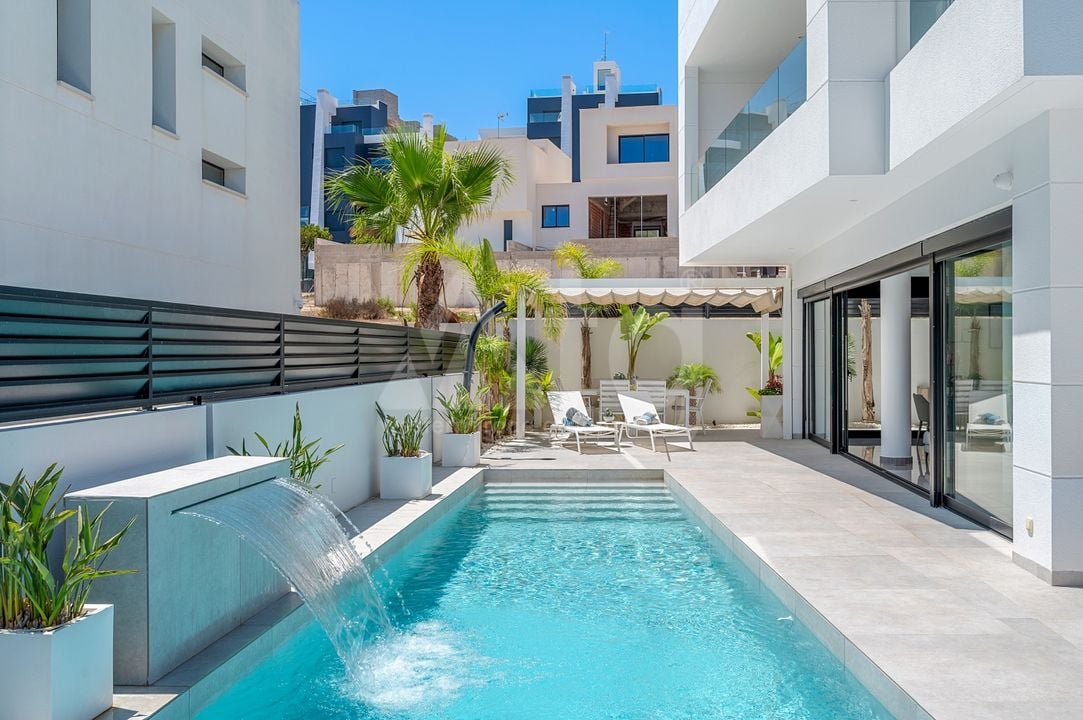 4 bedroom Villa in Guardamar del Segura - CBB149858 - Photo - 2
