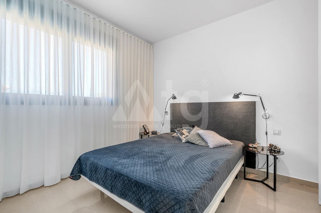 4 bedroom Villa in Guardamar del Segura - CBB149858 - Photo - 13