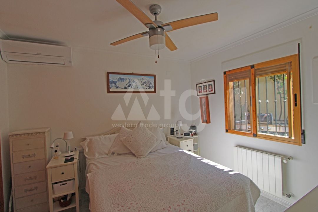 3 bedroom Villa in Orba - PGP99074 - Photo - 9
