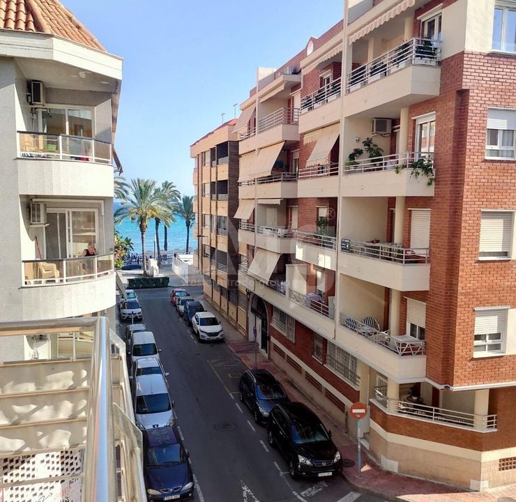 3 bedroom Apartment in Torrevieja - CT132287 - Photo - 1