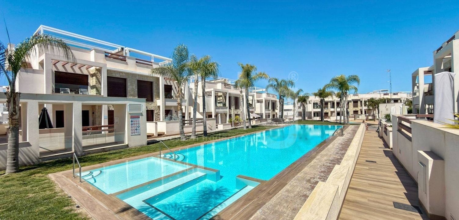 2 bedroom Apartment in Los Balcones - MVR135569 - Photo - 3