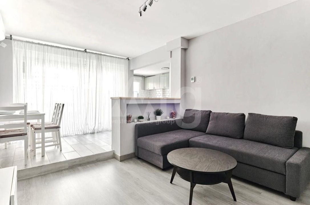 2 bedroom Apartment in Torrevieja - CT136954 - Photo - 1
