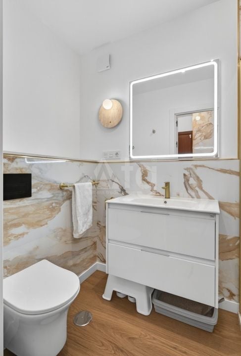 2 bedroom Penthouse in Punta Prima - CBE137122 - Photo - 16