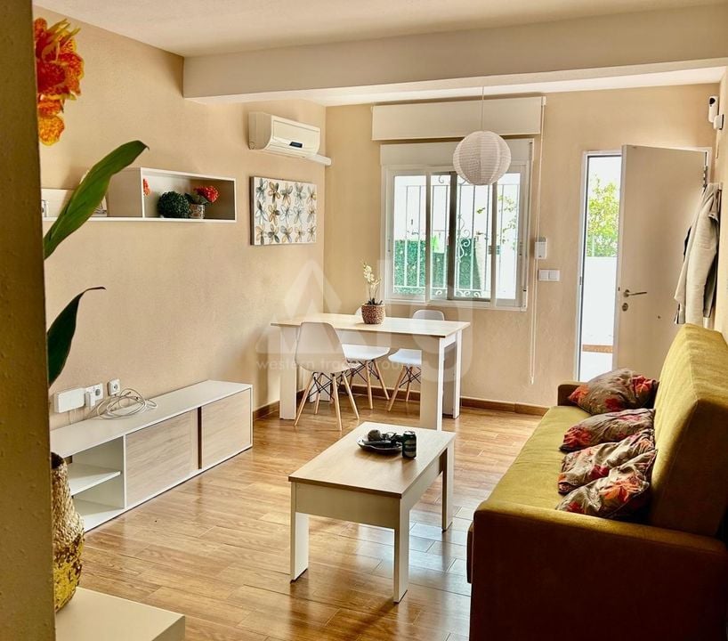 2 bedroom Apartment in Torrevieja - CT137962 - Photo - 1