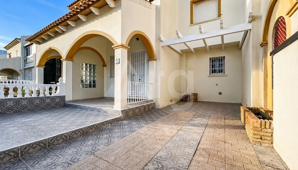 2 bedroom Townhouse in Los Almendros - MVR139352 - Photo - 1