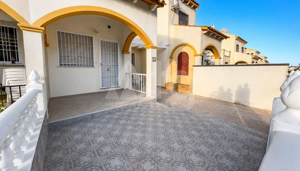 2 bedroom Townhouse in Los Almendros - MVR139352 - Photo - 2