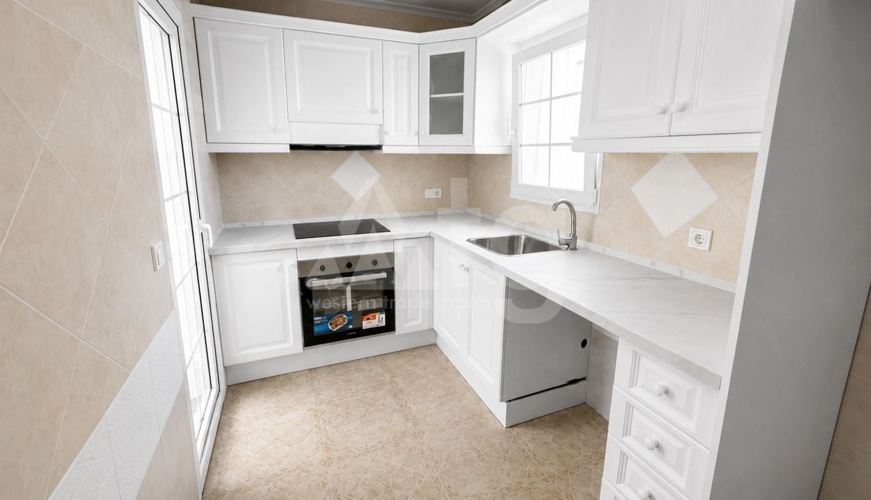 2 bedroom Townhouse in Los Almendros - MVR139352 - Photo - 7