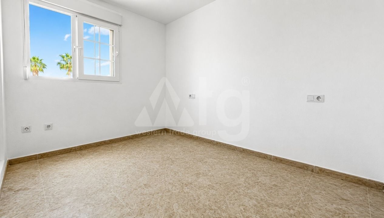 2 bedroom Townhouse in Los Almendros - MVR139352 - Photo - 9
