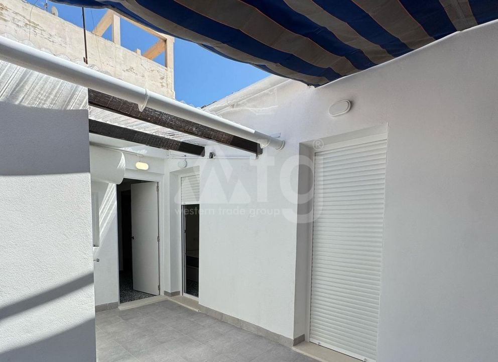 Appartement de 5 chambres à Torrevieja - AG151510 - Photo - 1